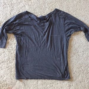 American Eagle 3/4 length shirt